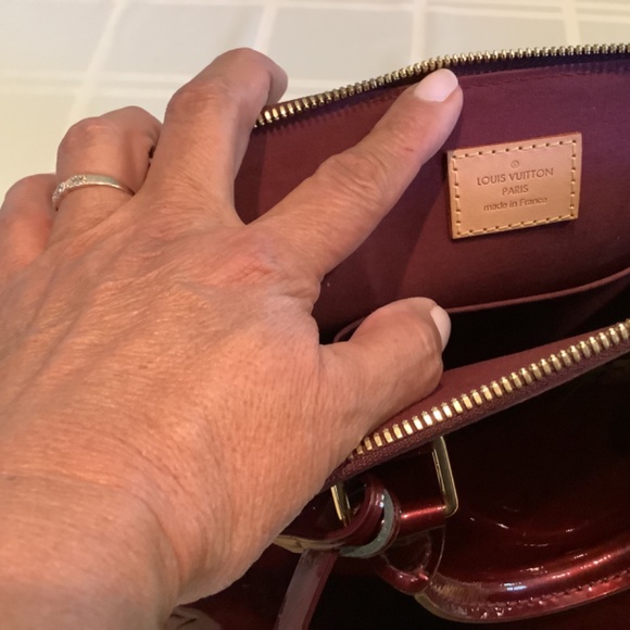 Louis Vuitton handbags - Picture 5 of 8